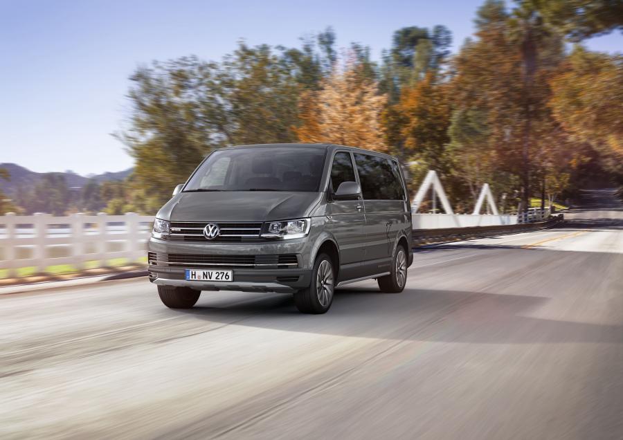  Volkswagen Multivan PanAmericana (T6) 2016 года  (фото 20 из 23)